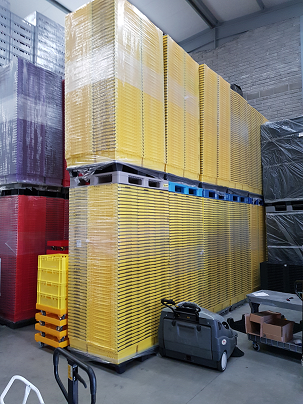 600x400x200 Yellow Bale Arm Crates